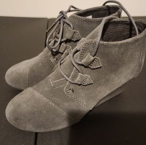 Tom's Ankle Booties